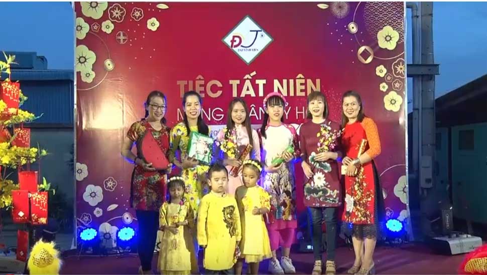 Gala Tất Niên 2018 Đạt Vĩnh Tiến