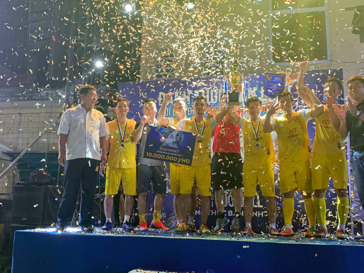 Dat Vinh Tien crowned champions from qualifying round of Tiger Street Football 2019, in Hue city