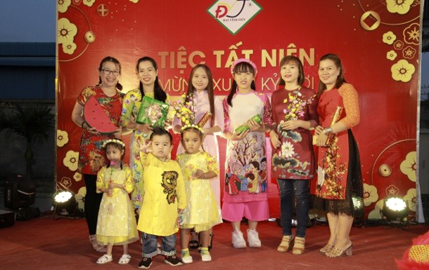 Hội vui Xuân và tiệc Tất Niên ấm cúng của công ty Tnhh Đạt Vĩnh Tiến 2018