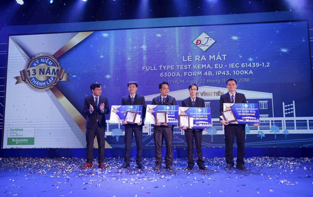 Dat Vinh Tien announced KEMA Type Test Certification for LV Swithcboard 6300 A, 100 kA, Form 4B and IP43